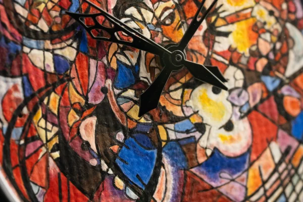 Emotion in relief: Kandinsky on your wrist